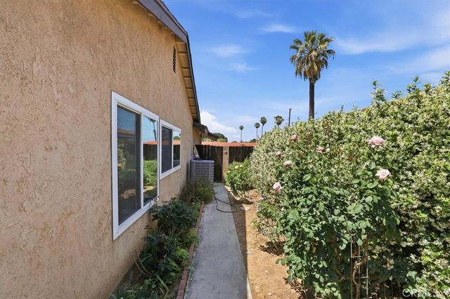 6916 Lincoln Avenue, Riverside, CA 92506