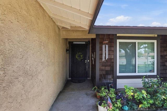 6916 Lincoln Avenue, Riverside, CA 92506