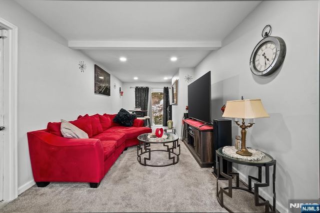 201 Newark Pompton Turnpike, Wayne, NJ 07470