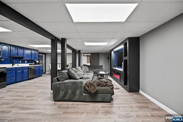 201 Newark Pompton Turnpike, Wayne, NJ 07470