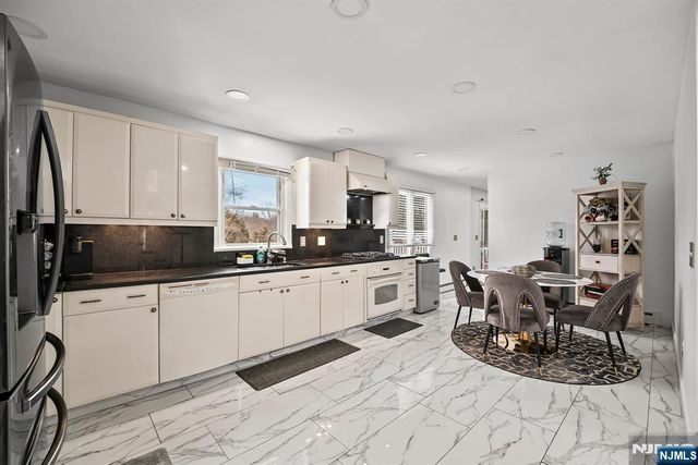 201 Newark Pompton Turnpike, Wayne, NJ 07470