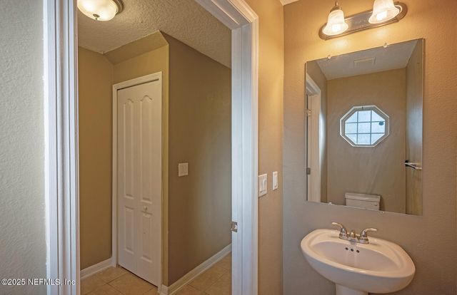 3753 VERDE GARDENS Circle, Jacksonville, FL 32218