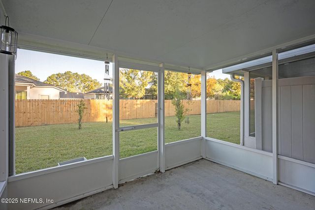 3753 VERDE GARDENS Circle, Jacksonville, FL 32218