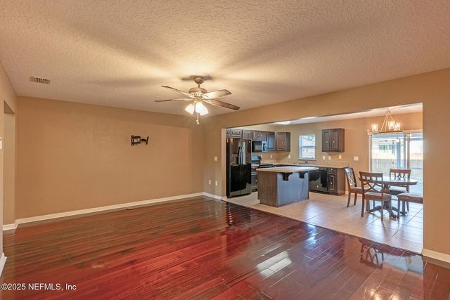 3753 VERDE GARDENS Circle, Jacksonville, FL 32218