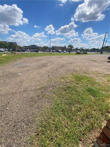 2302 Treasure Hills Boulevard, Harlingen, TX 78550