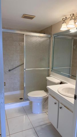 813 Sky Pine Way F2, Greenacres, FL 33415