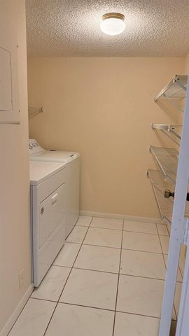 813 Sky Pine Way F2, Greenacres, FL 33415