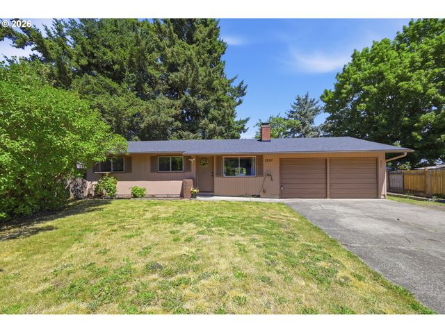 2250 W IRWIN Way, Eugene, OR 97402
