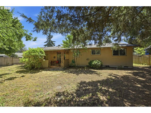 2250 W IRWIN Way, Eugene, OR 97402