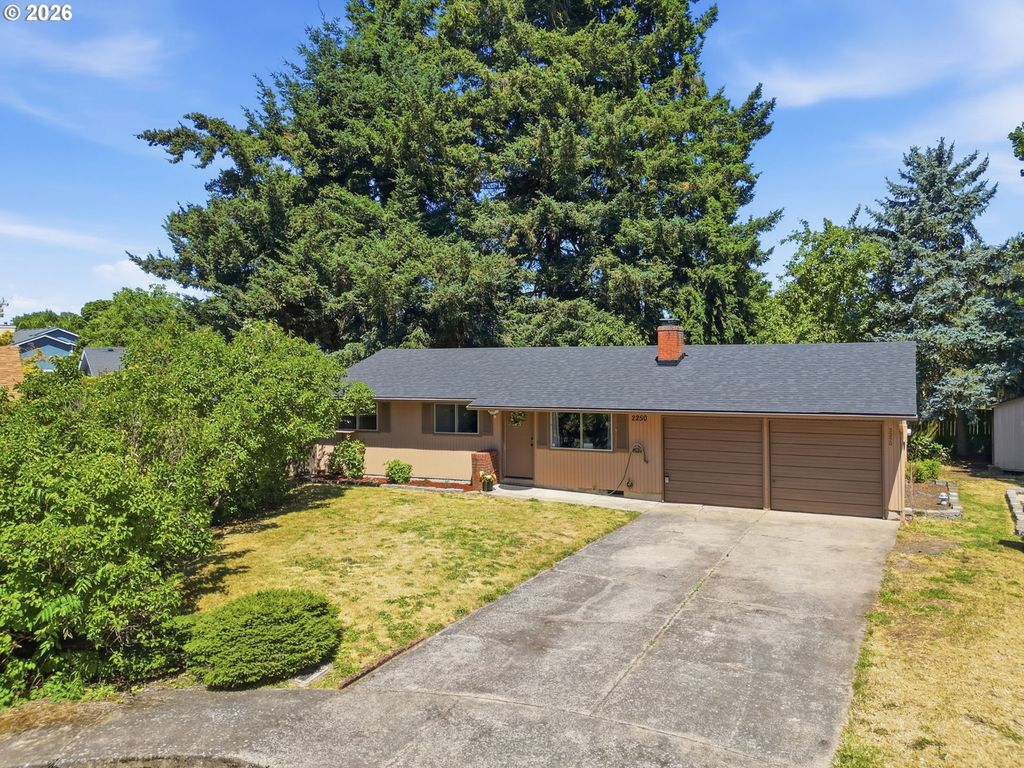 2250 W IRWIN Way, Eugene, OR 97402