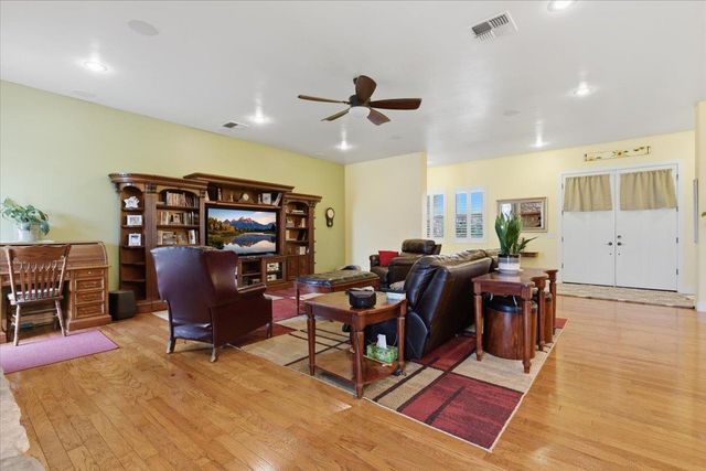 1979 Mcdonald Ave, Live Oak, CA 95953