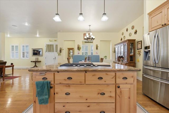 1979 Mcdonald Ave, Live Oak, CA 95953