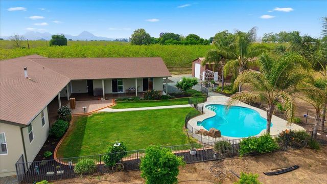 1979 Mcdonald Ave, Live Oak, CA 95953