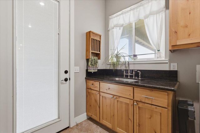 1979 Mcdonald Ave, Live Oak, CA 95953