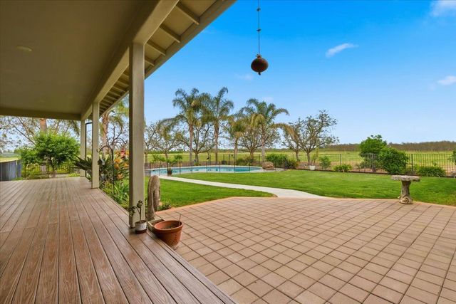 1979 Mcdonald Ave, Live Oak, CA 95953