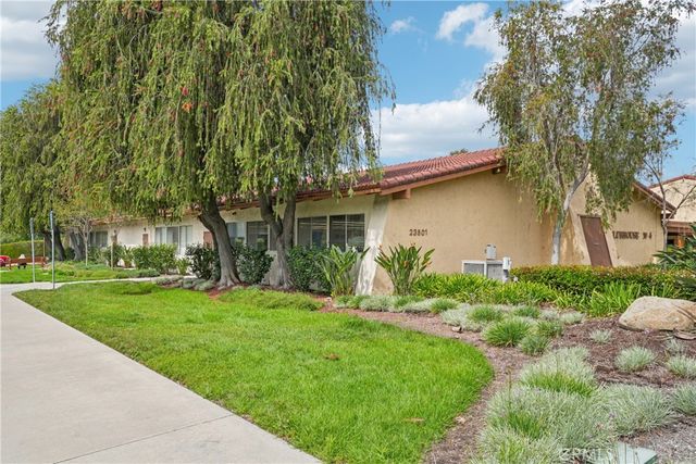 2402 Via Mariposa W 1E, Laguna Woods, CA 92637