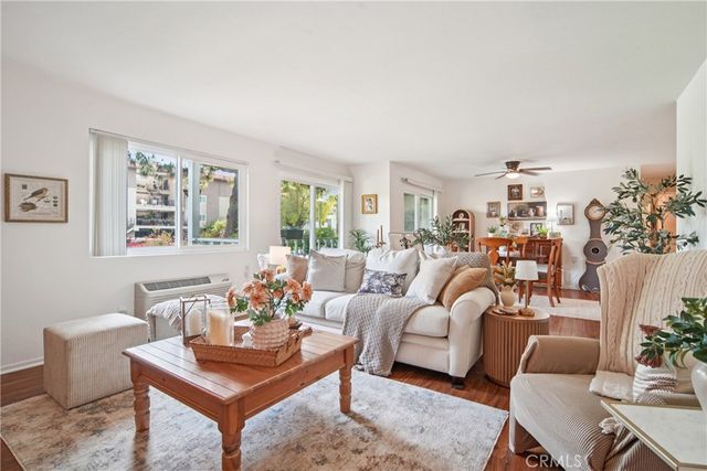 2402 Via Mariposa W 1E, Laguna Woods, CA 92637