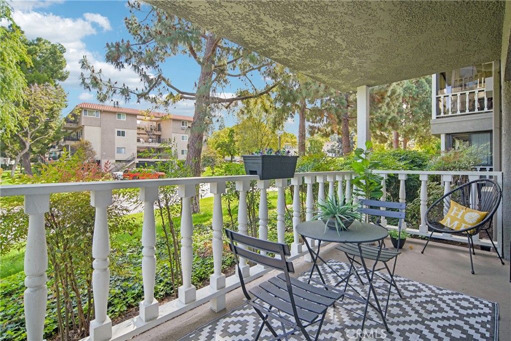 2402 Via Mariposa W 1E, Laguna Woods, CA 92637 — photo 2