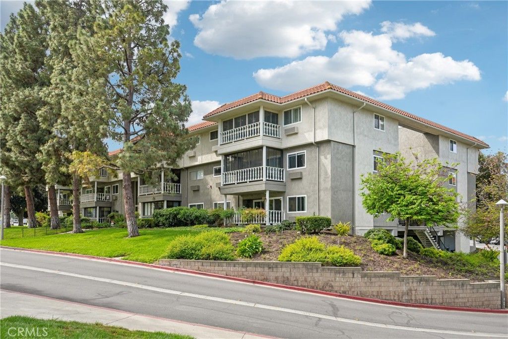 2402 Via Mariposa W 1E, Laguna Woods, CA 92637 — photo 3