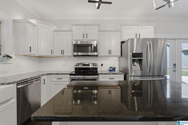 175 KING RICHARDS WAY, Calera, AL 35040
