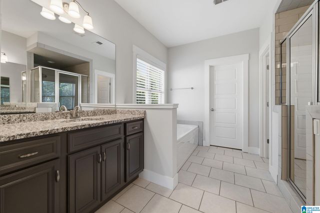 175 KING RICHARDS WAY, Calera, AL 35040