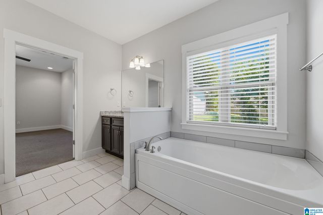 175 KING RICHARDS WAY, Calera, AL 35040