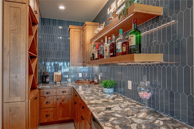 100 Lakeside Court, Malakoff, TX 75148