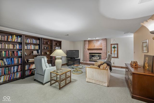 8438 Catamaran Drive, Indianapolis, IN 46236