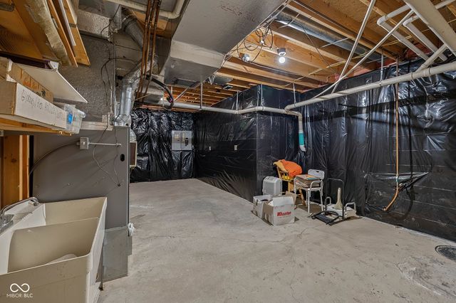 8438 Catamaran Drive, Indianapolis, IN 46236