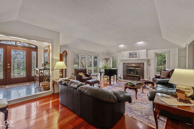 8438 Catamaran Drive, Indianapolis, IN 46236