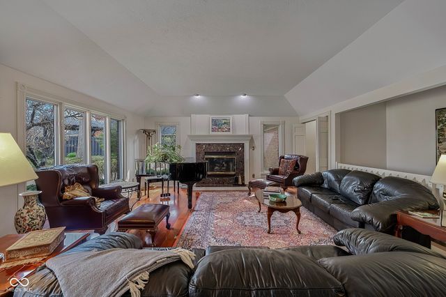 8438 Catamaran Drive, Indianapolis, IN 46236