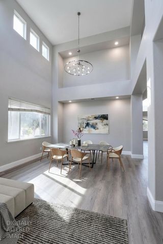 451 Hawkcrest Cir, Sacramento, CA 95835