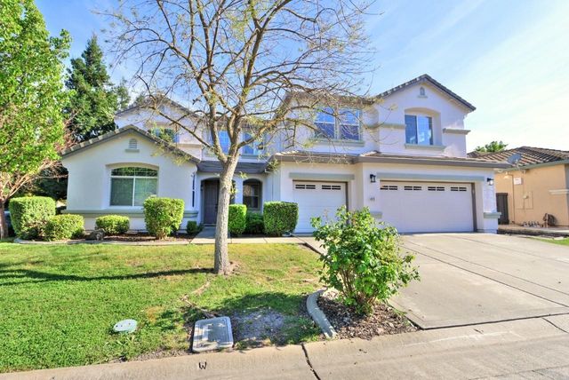 451 Hawkcrest Cir, Sacramento, CA 95835