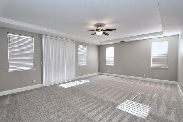 451 Hawkcrest Cir, Sacramento, CA 95835