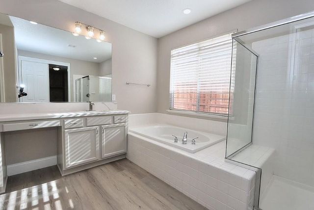 451 Hawkcrest Cir, Sacramento, CA 95835