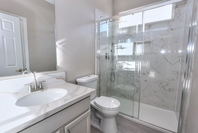 451 Hawkcrest Cir, Sacramento, CA 95835