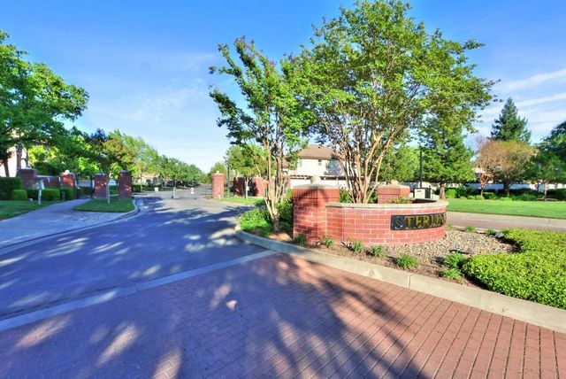 451 Hawkcrest Cir, Sacramento, CA 95835