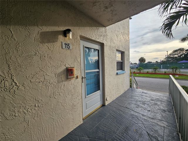 2850 59TH STREET S 115, St Petersburg, FL 33707