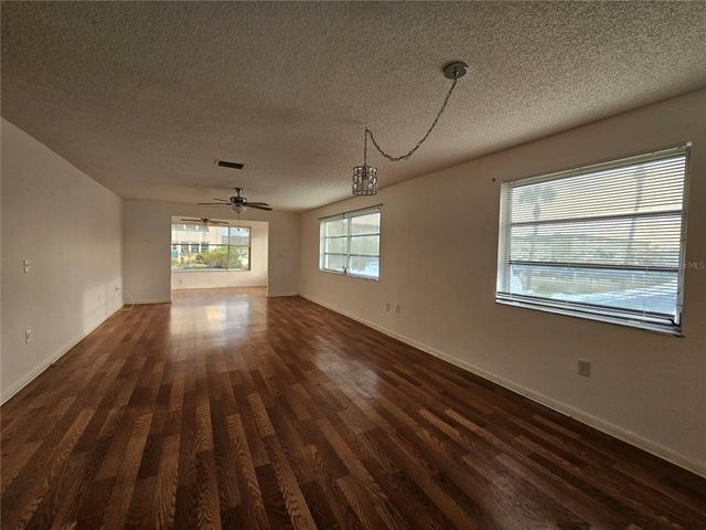 2850 59TH STREET S 115, St Petersburg, FL 33707