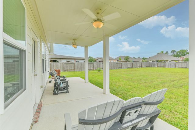 341 Gallant Fox Way, Woodbranch, TX 77357
