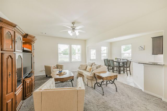 341 Gallant Fox Way, Woodbranch, TX 77357