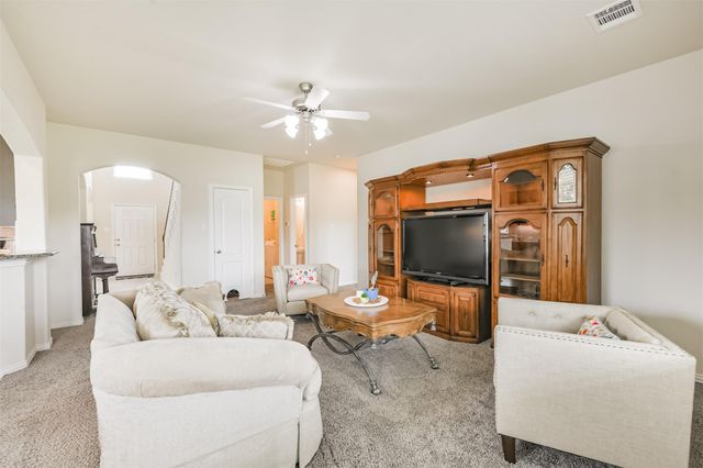 341 Gallant Fox Way, Woodbranch, TX 77357