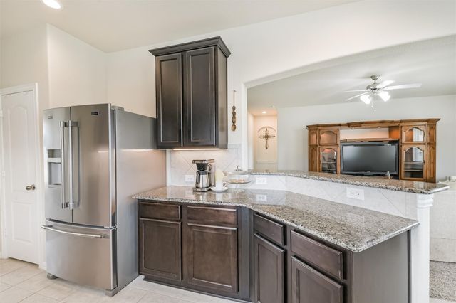 341 Gallant Fox Way, Woodbranch, TX 77357