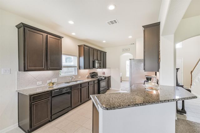 341 Gallant Fox Way, Woodbranch, TX 77357