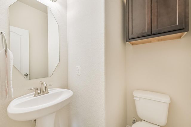 341 Gallant Fox Way, Woodbranch, TX 77357