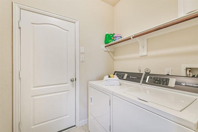 341 Gallant Fox Way, Woodbranch, TX 77357