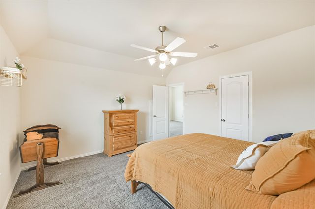 341 Gallant Fox Way, Woodbranch, TX 77357
