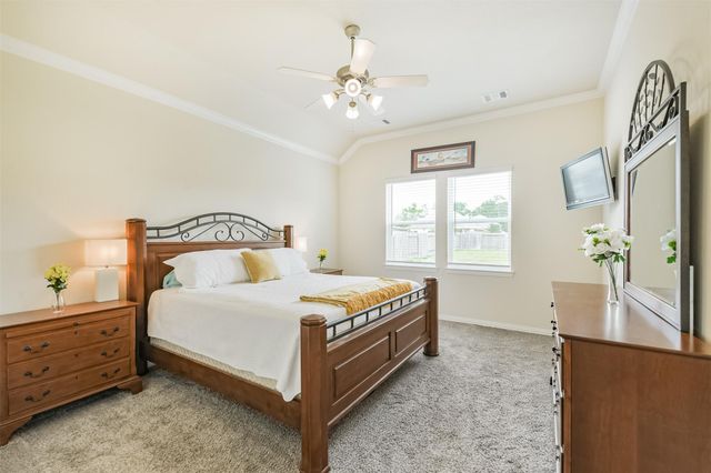 341 Gallant Fox Way, Woodbranch, TX 77357
