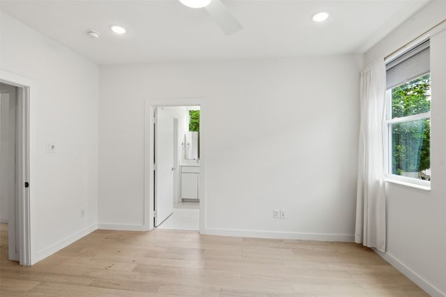 427 W 10th Street 803, Dallas, TX 75208