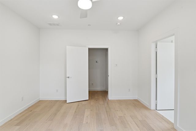 427 W 10th Street 803, Dallas, TX 75208